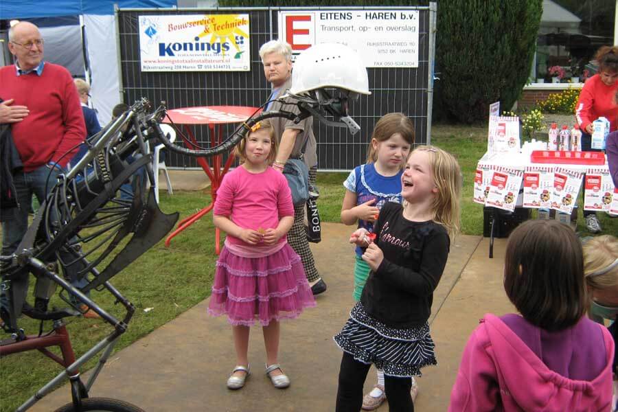 Dikkie Dik en de Kipkar kinder act 1