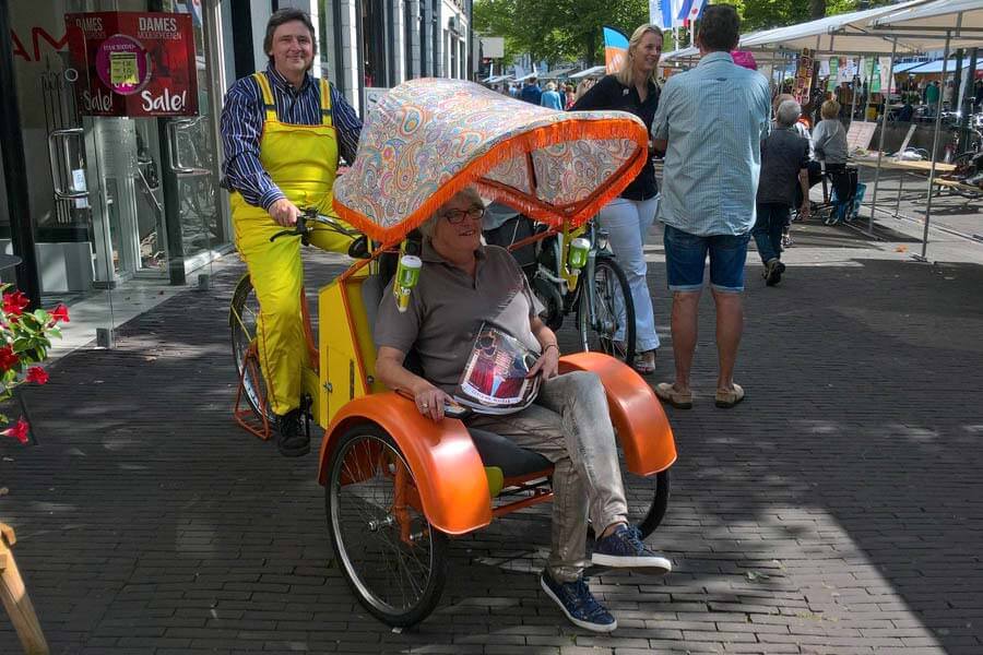 Street animation with the Relax Riksja