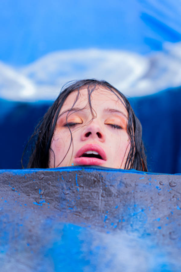 Doe-mee theatervoorstelling Waterflood Afbeelding van Doe-mee theatervoorstelling Waterflood